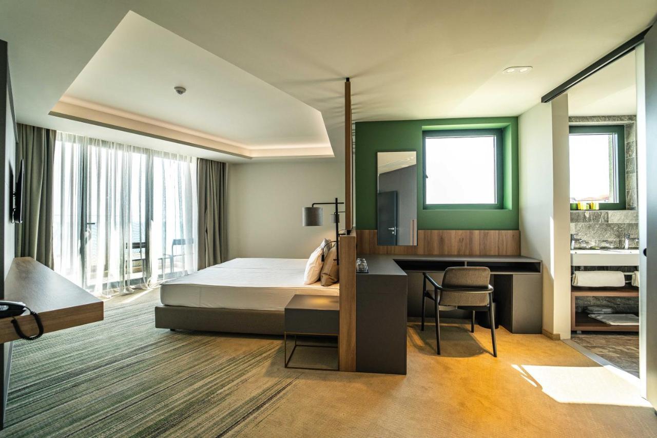 Hvd Reina Del Mar - Premium Service & Free Parking Otel
